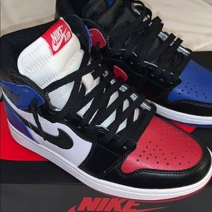 Air Jordan Retro High OG Top 3